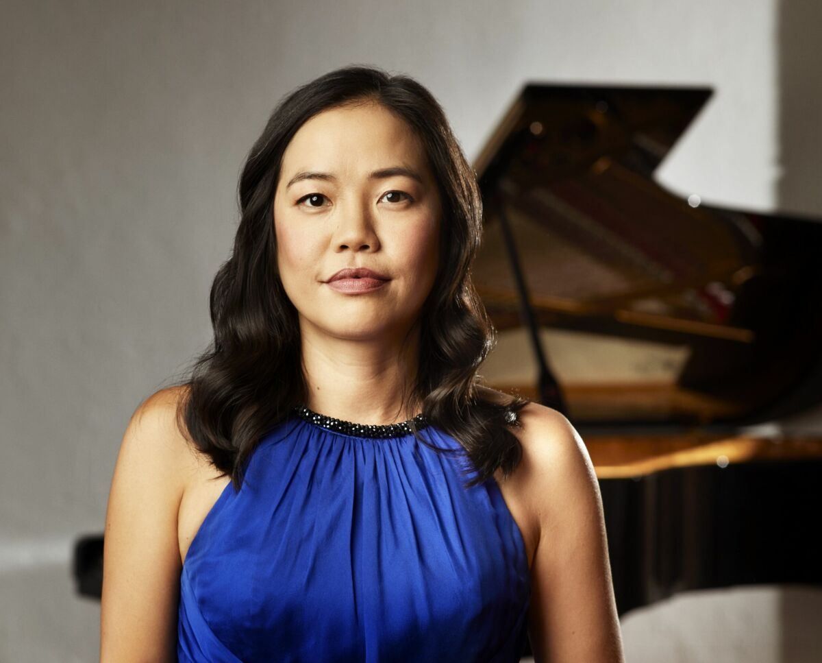 Pianist Andrea Lam.  Photo ©Keith Saunders.
